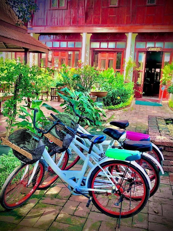 Baan Lhang Wangh บ้านหลังวัง Phitsanulok Exterior foto